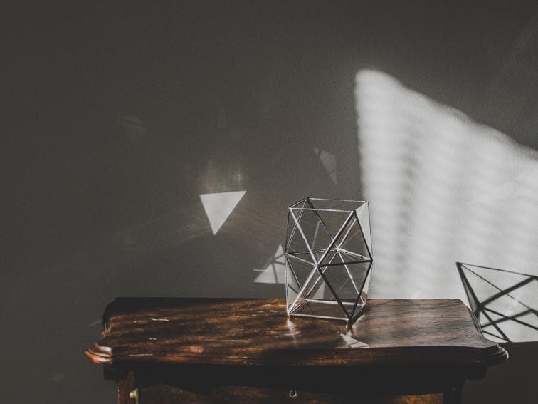 Geometric Glass Vase - Image 2