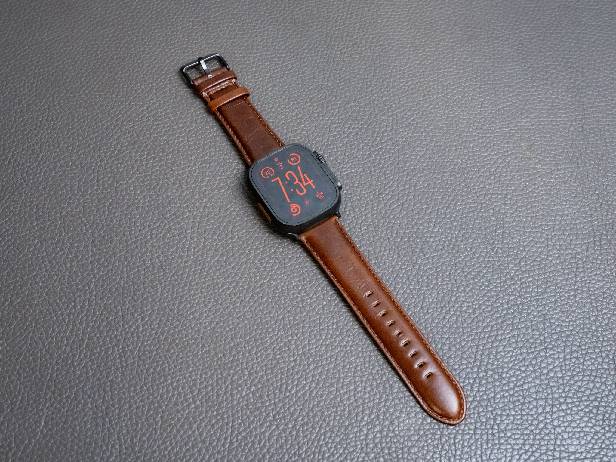 Italian Rustic Leather Apple Watch Band - Chestnut