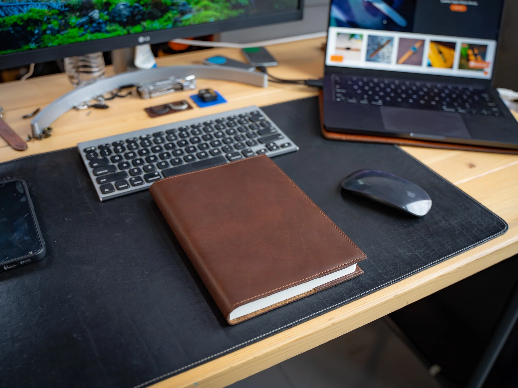 Milwaukee Leather Hobonichi Techo Planner 2026 - Chestnut - Image 5