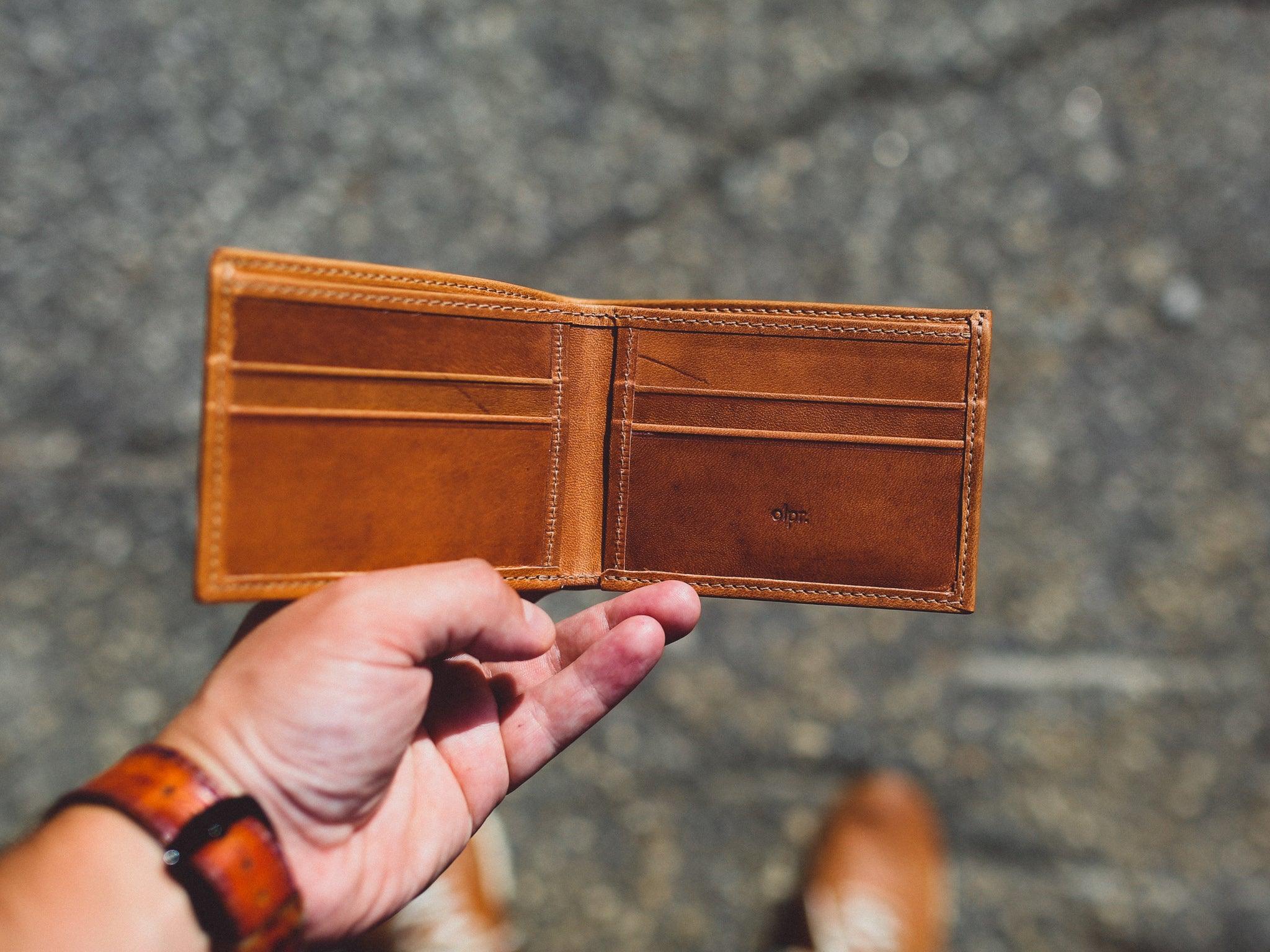 Milwaukee Leather Minimal Bifold Wallet - Natural